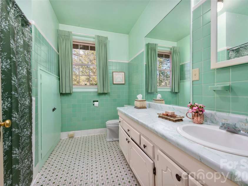 226 School Road, Asheville, NC 28806.  MLS# CAR4352051, YatesRealty ID 4350. 