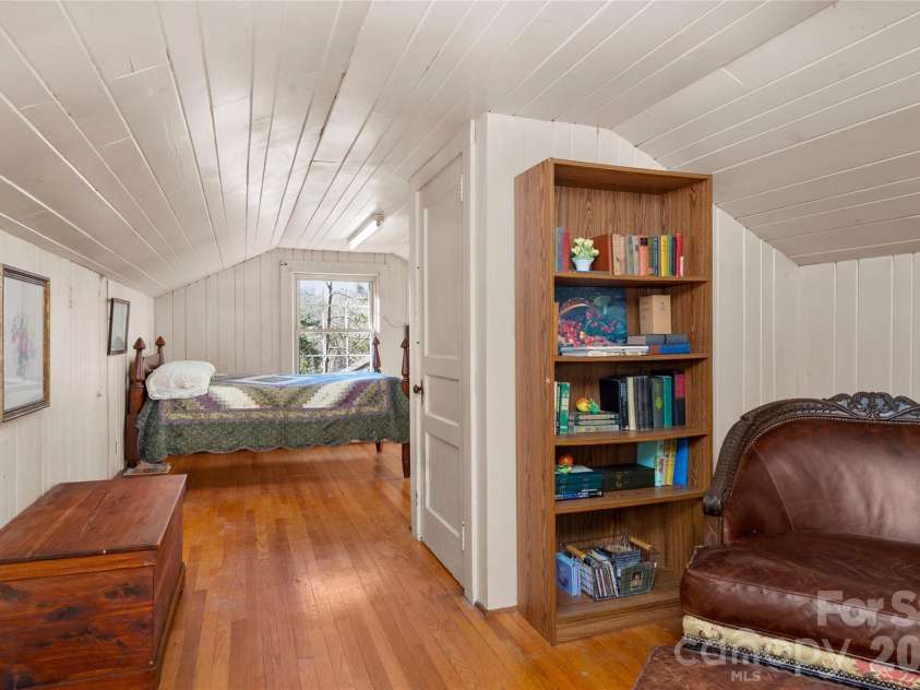 226 School Road, Asheville, NC 28806.  MLS# CAR4352051, YatesRealty ID 4350. 