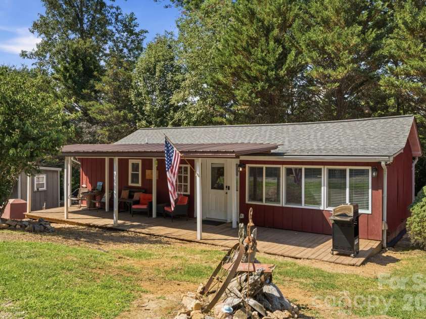 7511 Virginia Ridge, Connelly Springs, NC 28612.  MLS# CAR4393595, YatesRealty ID 43500. 