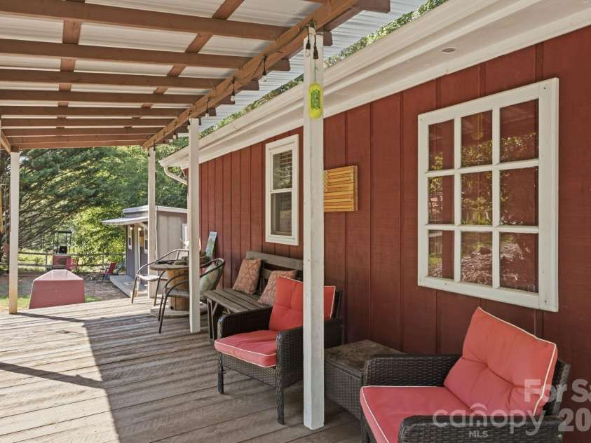 7511 Virginia Ridge, Connelly Springs, NC 28612.  MLS# CAR4393595, YatesRealty ID 43500. 