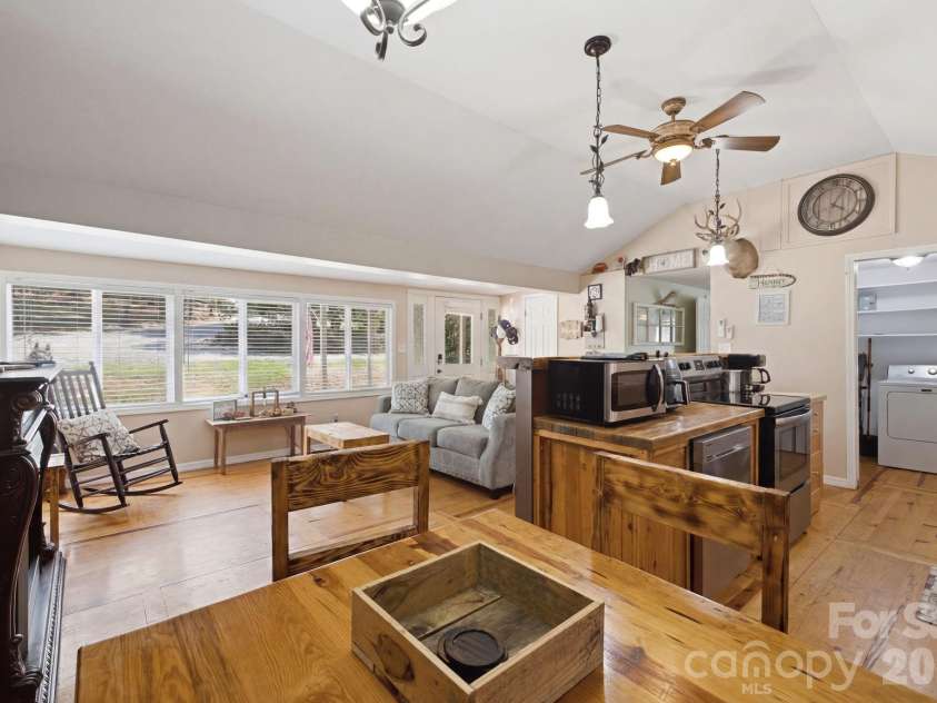 7511 Virginia Ridge, Connelly Springs, NC 28612.  MLS# CAR4393595, YatesRealty ID 43500. 