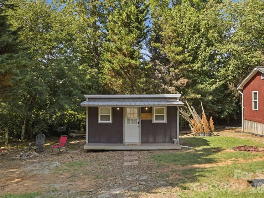 7511 Virginia Ridge, Connelly Springs, NC 28612.  MLS# CAR4393595, YatesRealty ID 43500. 