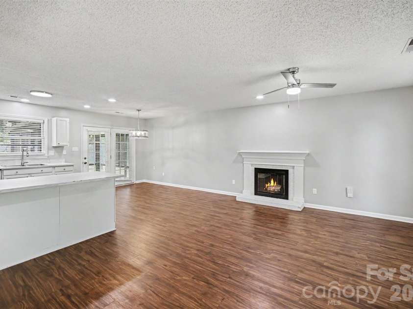 9720 Stillwater Lane, Mint Hill, NC 28227.  MLS# CAR4392489, YatesRealty ID 43501. Open living area