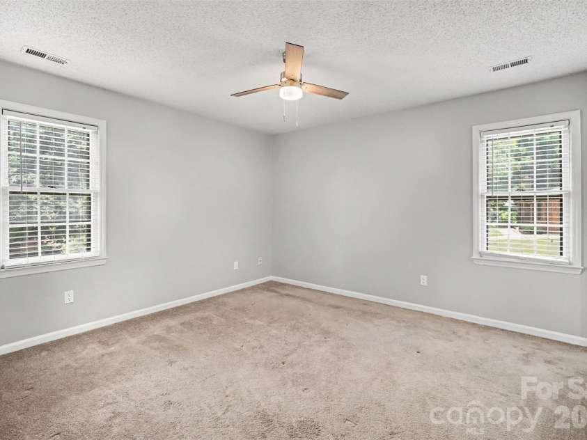 9720 Stillwater Lane, Mint Hill, NC 28227.  MLS# CAR4392489, YatesRealty ID 43501. Primary Bedroom