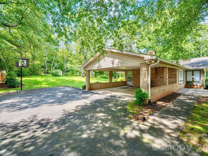 2542 NC 10 Highway, Conover, NC 28613.  MLS# CAR4412366, YatesRealty ID 43502. 