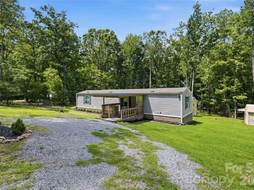 790 Lookout Tower Road, Blacksburg, SC 29702.  MLS# CAR4413251, YatesRealty ID 43503. 