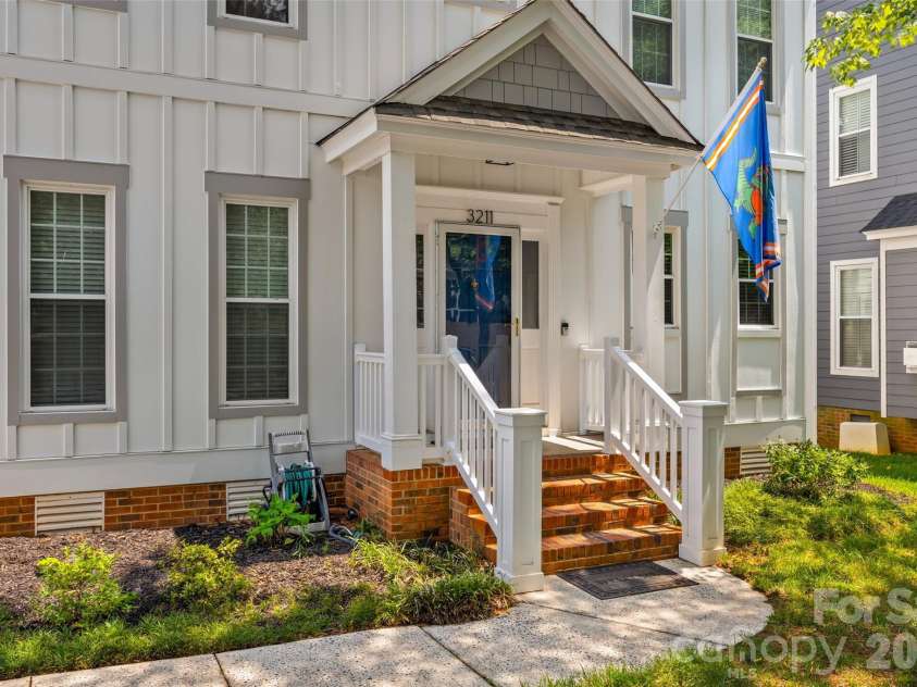 3211 Moores Glen Drive, Charlotte, NC 28209.  MLS# CAR4408780, YatesRealty ID 43505. 
