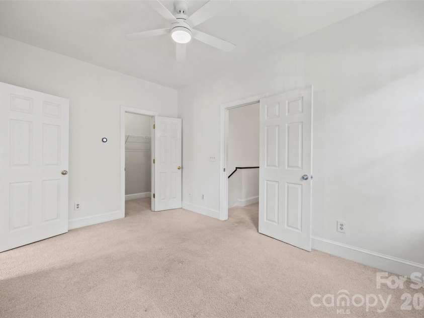 3211 Moores Glen Drive, Charlotte, NC 28209.  MLS# CAR4408780, YatesRealty ID 43505. 
