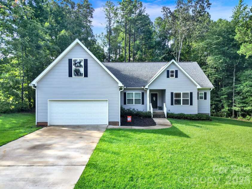 1205 Arundel Road, Lancaster, SC 29720.  MLS# CAR4409692, YatesRealty ID 43506. 