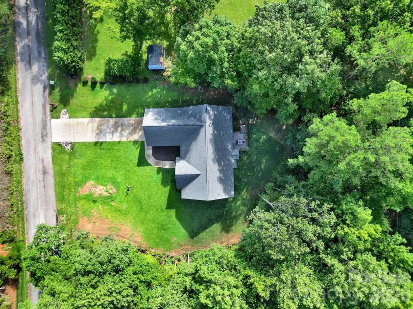 1205 Arundel Road, Lancaster, SC 29720.  MLS# CAR4409692, YatesRealty ID 43506. 