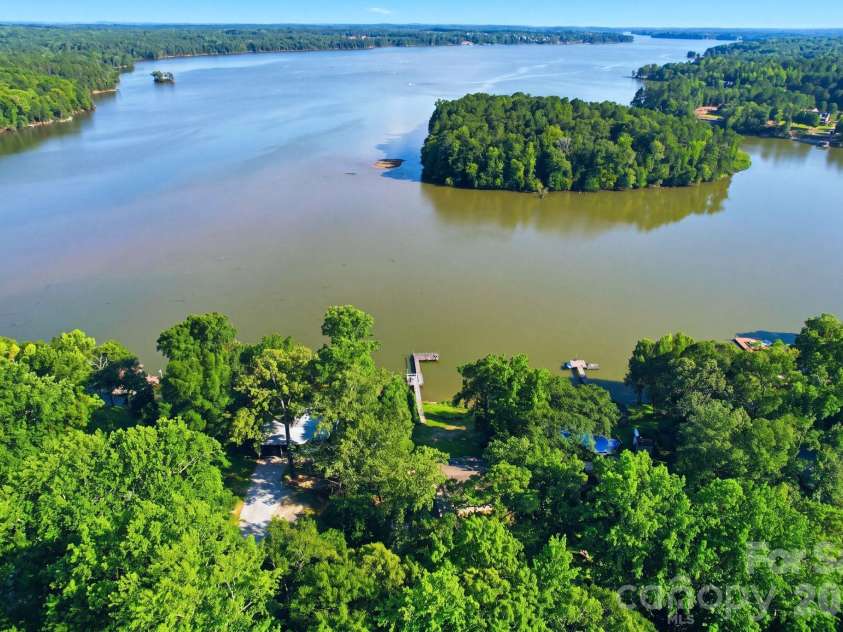 1005 Jackson Road, Fort Lawn, SC 29714.  MLS# CAR4411543, YatesRealty ID 43507. 
