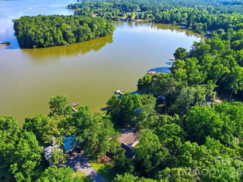1005 Jackson Road, Fort Lawn, SC 29714.  MLS# CAR4411543, YatesRealty ID 43507. 