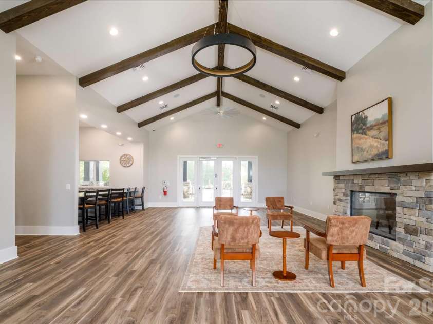 5609 Lavaux Court, Charlotte, NC 28214.  MLS# CAR4410634, YatesRealty ID 43508. 