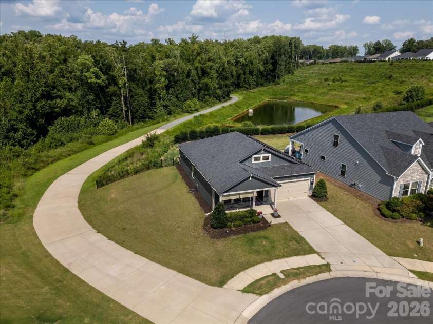 5609 Lavaux Court, Charlotte, NC 28214.  MLS# CAR4410634, YatesRealty ID 43508. 