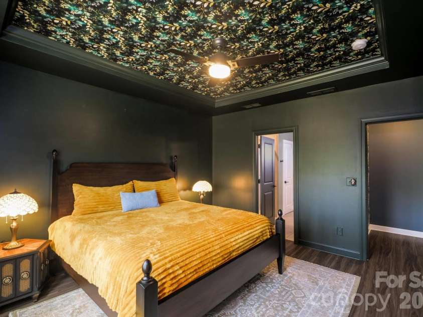 5609 Lavaux Court, Charlotte, NC 28214.  MLS# CAR4410634, YatesRealty ID 43508. 