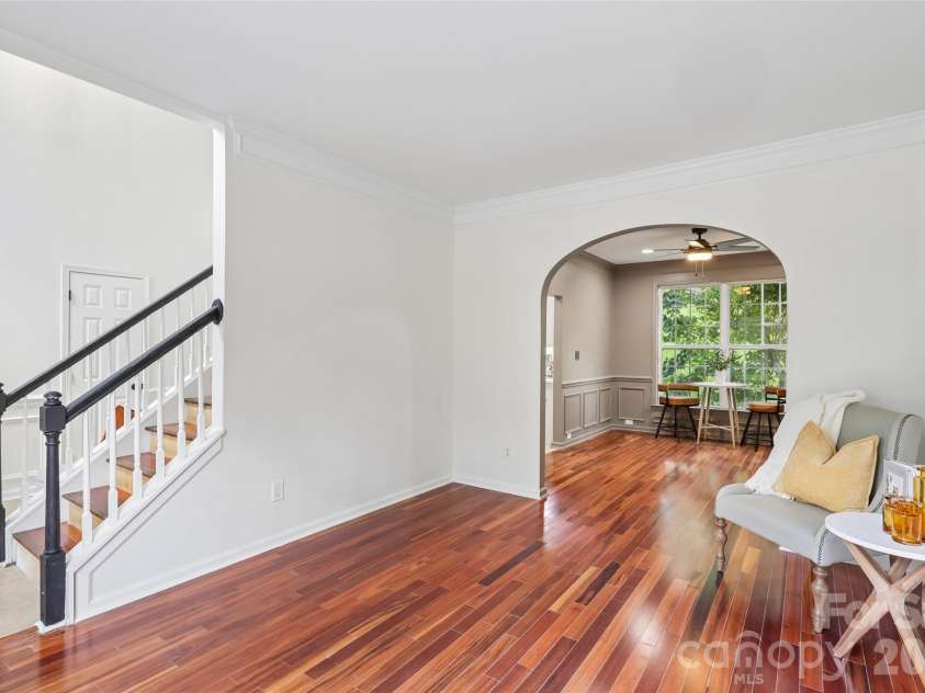 10908 Chastain Parc Drive, Charlotte, NC 28216.  MLS# CAR4395938, YatesRealty ID 43509. Flex Room