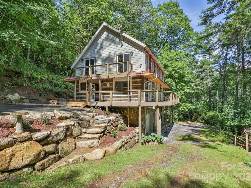 1679 Woods Mountain Trail, Cullowhee, NC 28723.  MLS# CAR4206125, YatesRealty ID 4351. Impressive stonework