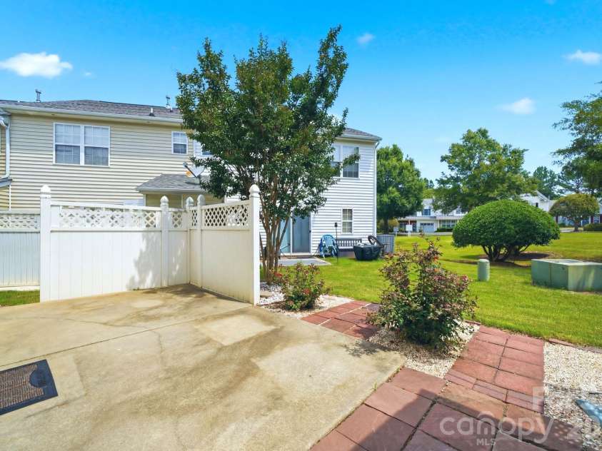 8038 Long House Lane, Fort Mill, SC 29707.  MLS# CAR4337967, YatesRealty ID 4351. 