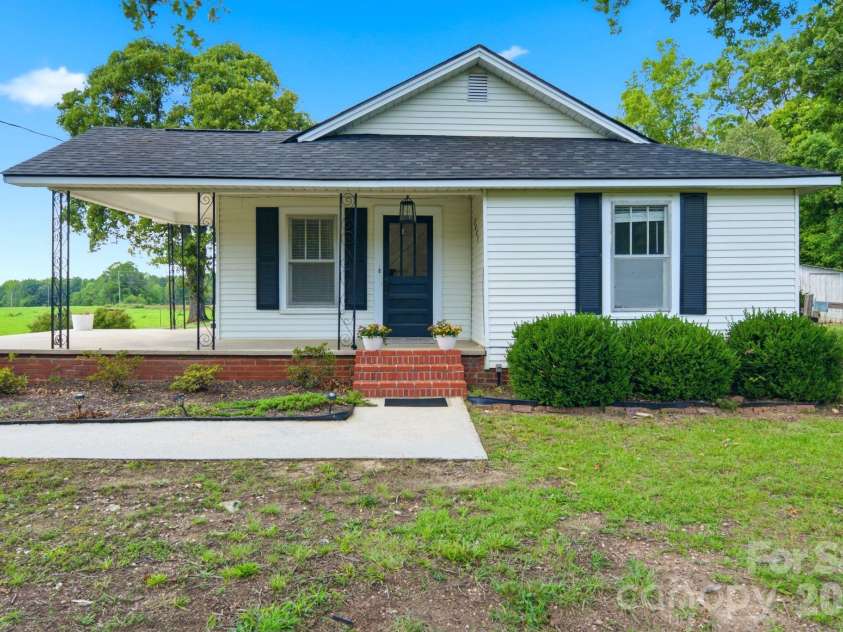 3041 Pink Plyler Road, Lancaster, SC 29720.  MLS# CAR4412305, YatesRealty ID 43510. 