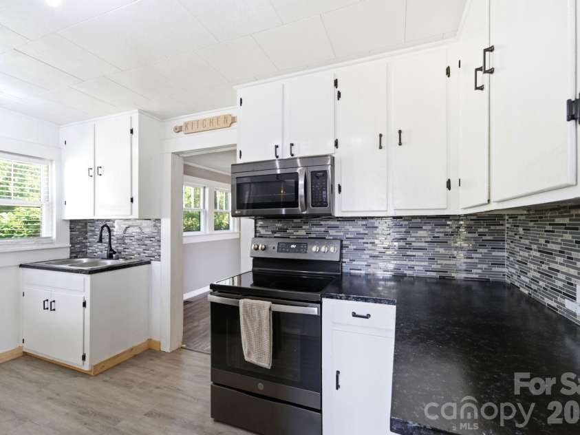 3041 Pink Plyler Road, Lancaster, SC 29720.  MLS# CAR4412305, YatesRealty ID 43510. 