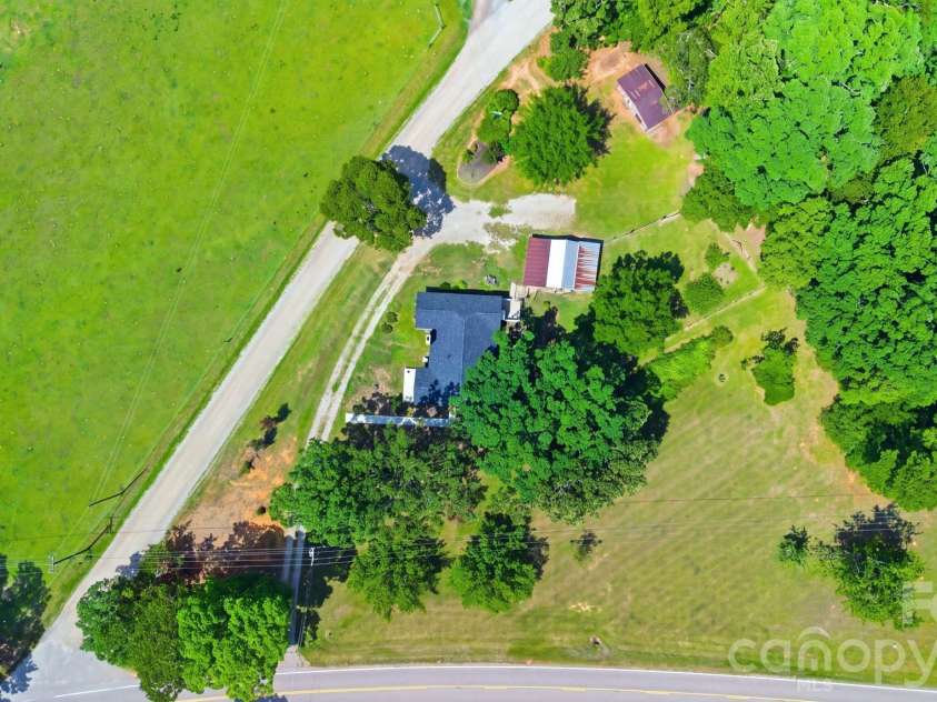 3041 Pink Plyler Road, Lancaster, SC 29720.  MLS# CAR4412305, YatesRealty ID 43510. 