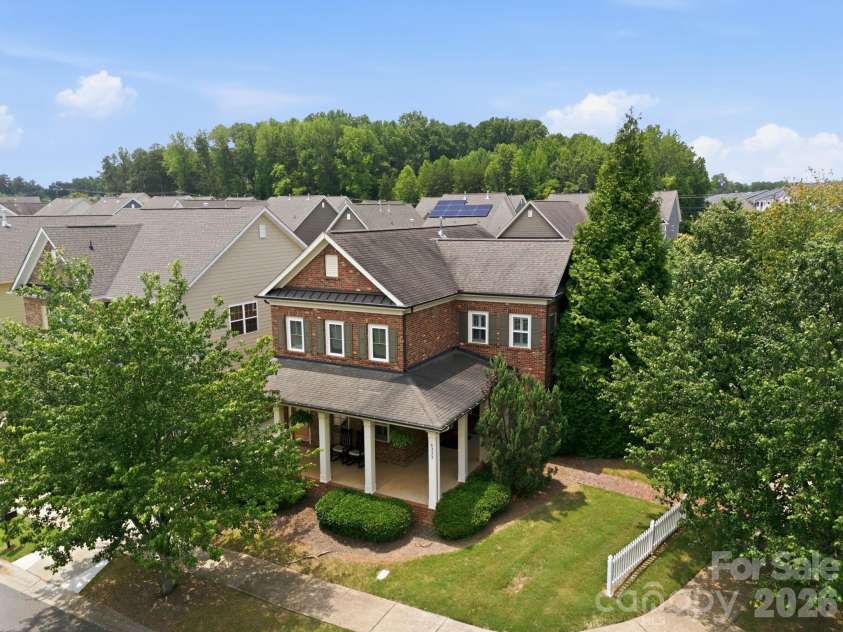6333 Kennard Drive, Charlotte, NC 28216.  MLS# CAR4408788, YatesRealty ID 43511. 