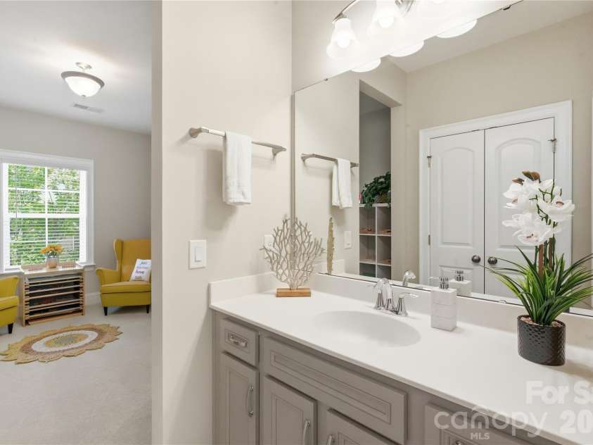 1621 Afton Way, Fort Mill, SC 29708.  MLS# CAR4406991, YatesRealty ID 43512. 