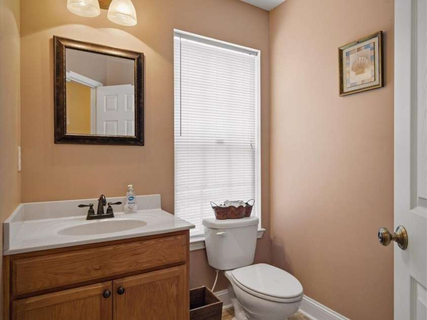802 White Oaks Circle, Monroe, NC 28112.  MLS# CAR4404556, YatesRealty ID 43513. 