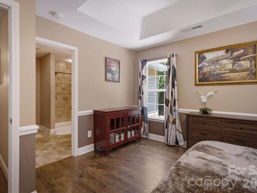 802 White Oaks Circle, Monroe, NC 28112.  MLS# CAR4404556, YatesRealty ID 43513. 