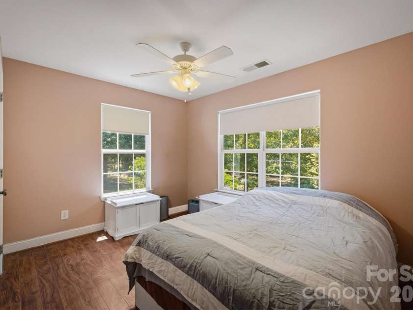 802 White Oaks Circle, Monroe, NC 28112.  MLS# CAR4404556, YatesRealty ID 43513. 