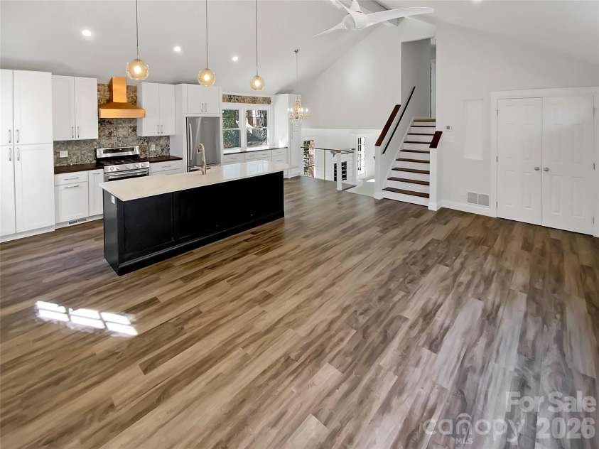 7401 Limerick Drive, Charlotte, NC 28270.  MLS# CAR4219311, YatesRealty ID 43514. 