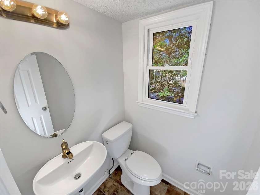 7401 Limerick Drive, Charlotte, NC 28270.  MLS# CAR4219311, YatesRealty ID 43514. 