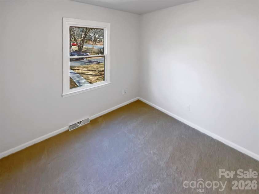 7401 Limerick Drive, Charlotte, NC 28270.  MLS# CAR4219311, YatesRealty ID 43514. 