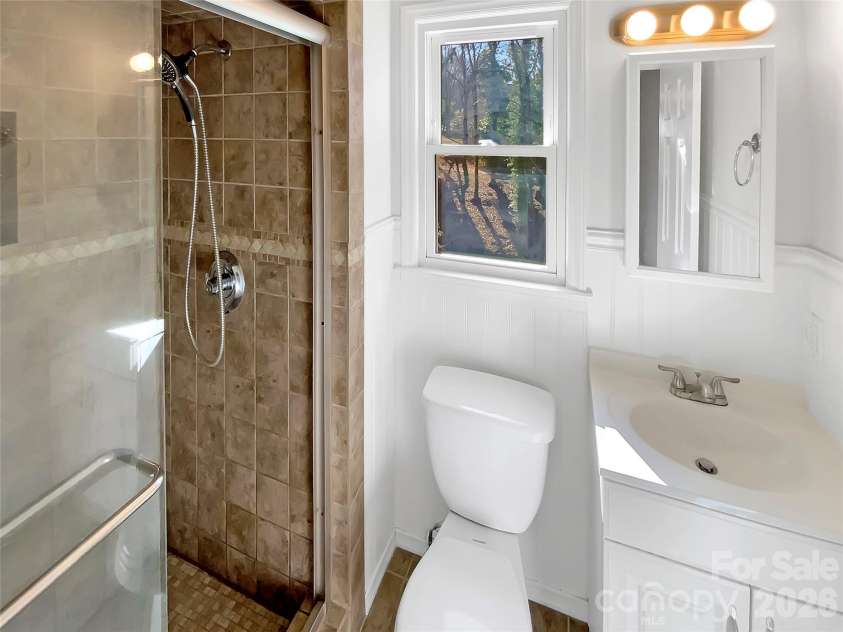 7401 Limerick Drive, Charlotte, NC 28270.  MLS# CAR4219311, YatesRealty ID 43514. 