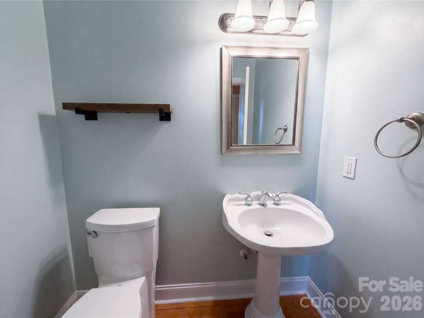 142 Canterbury Crossing, Fort Mill, SC 29708.  MLS# CAR4372105, YatesRealty ID 43516. 