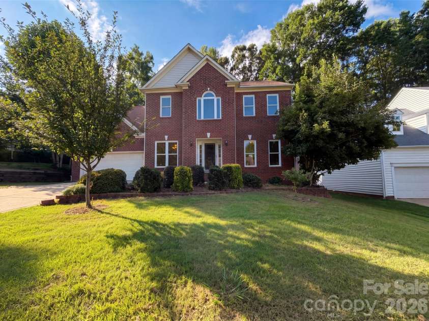 110 Lyman Oak Court, Fort Mill, SC 29715.  MLS# CAR4404754, YatesRealty ID 43519. 