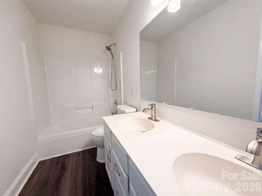 110 Lyman Oak Court, Fort Mill, SC 29715.  MLS# CAR4404754, YatesRealty ID 43519. 