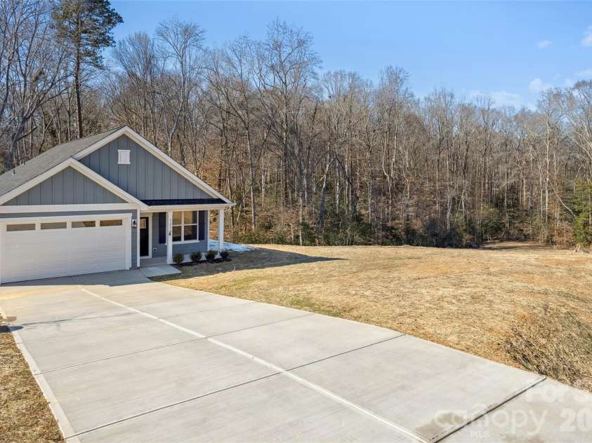 1216 Waterford Drive, Lincolnton, NC 28092.  MLS# CAR4324476, YatesRealty ID 4352. Huge Side Yard & 1.75 Acres!