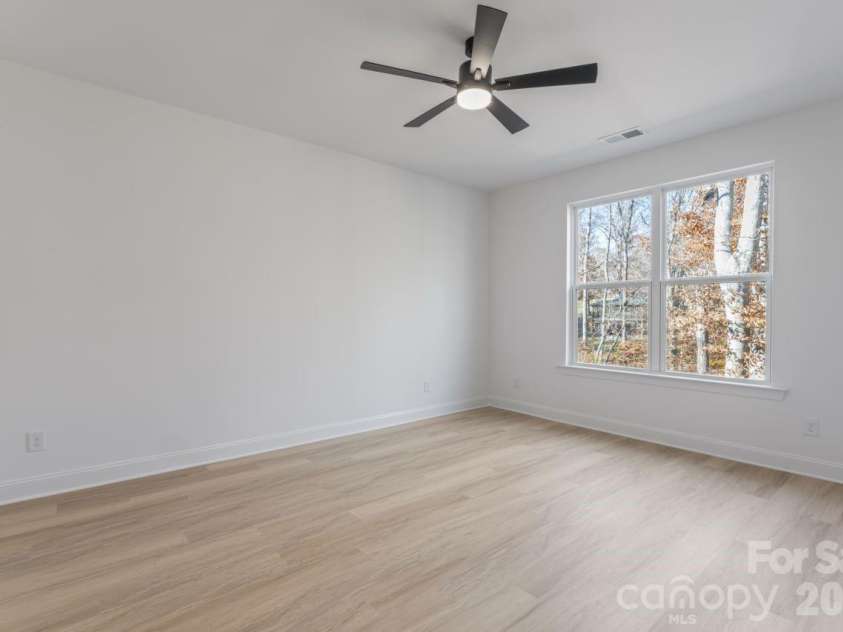 1216 Waterford Drive, Lincolnton, NC 28092.  MLS# CAR4324476, YatesRealty ID 4352. Primary Bedroom