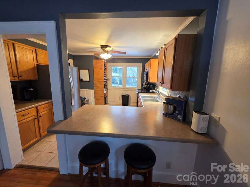 3 Forest Drive, Lexington, NC 27292.  MLS# CAR4342487, YatesRealty ID 4352. 