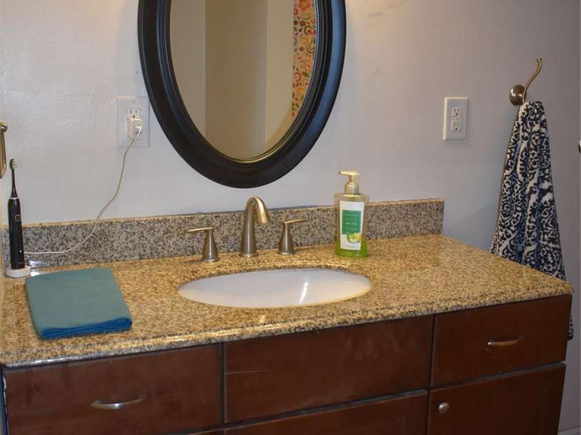 3 Forest Drive, Lexington, NC 27292.  MLS# CAR4342487, YatesRealty ID 4352. 