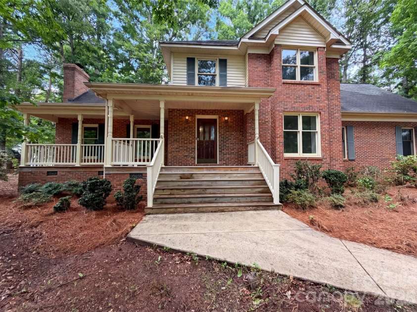 1711 Hickory Ridge Road, Rock Hill, SC 29732.  MLS# CAR4407756, YatesRealty ID 43520. 