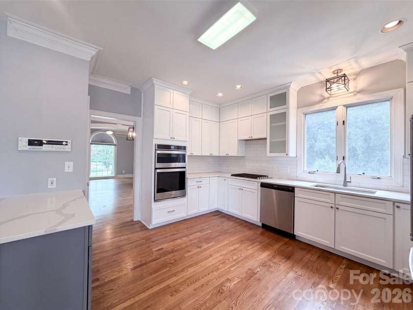 18805 Boundary Oaks Court, Davidson, NC 28036.  MLS# CAR4407632, YatesRealty ID 43521. 