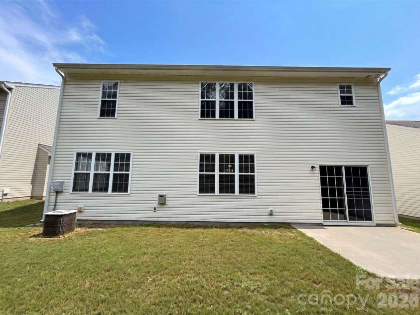 17240 Westmill Lane, Charlotte, NC 28277.  MLS# CAR4408451, YatesRealty ID 43522. 
