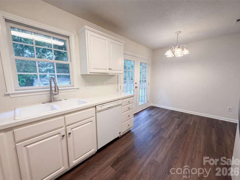2017 Bristol Parkway, Rock Hill, SC 29732.  MLS# CAR4408474, YatesRealty ID 43523. 