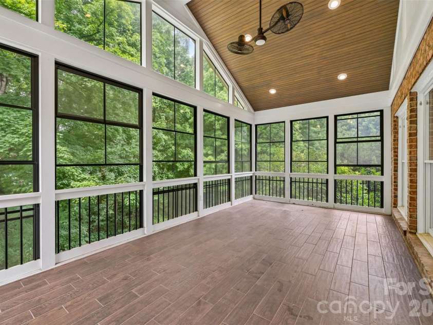 5609 Camilla Drive, Charlotte, NC 28226.  MLS# CAR4408477, YatesRealty ID 43524. 