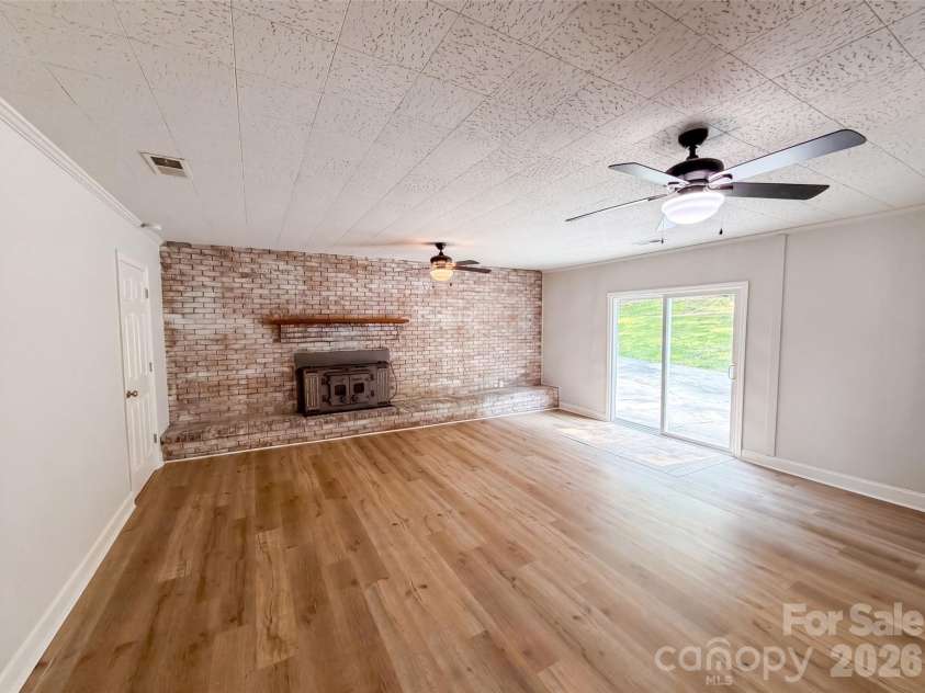 529 Timberlane Drive, Mount Holly, NC 28120.  MLS# CAR4409288, YatesRealty ID 43525. 