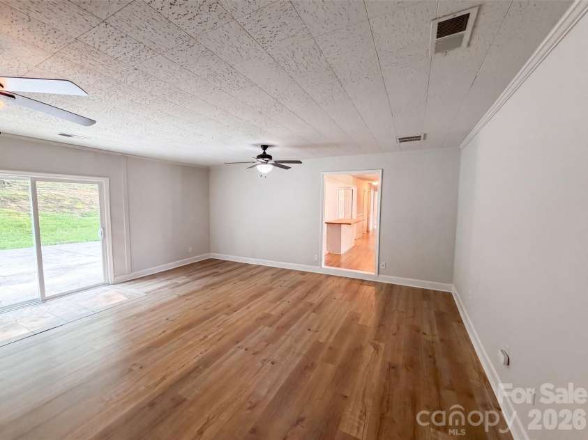 529 Timberlane Drive, Mount Holly, NC 28120.  MLS# CAR4409288, YatesRealty ID 43525. 