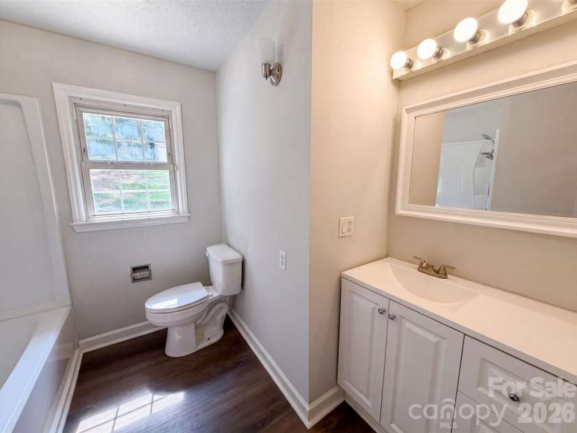529 Timberlane Drive, Mount Holly, NC 28120.  MLS# CAR4409288, YatesRealty ID 43525. 