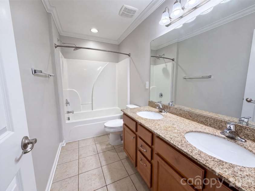 5101 Saint Clair Street, Fort Mill, SC 29715.  MLS# CAR4408424, YatesRealty ID 43526. 